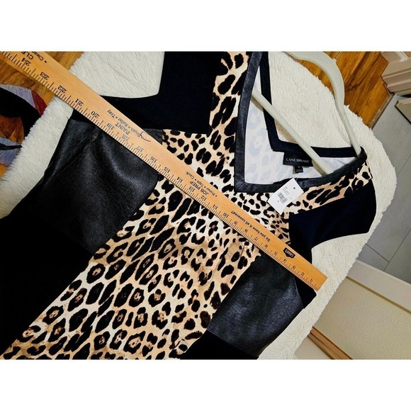 Lane Bryant NWT sz18. Animal prints. Faux leather trim cap sleeve. Shrift dress - Picture 9 of 10
